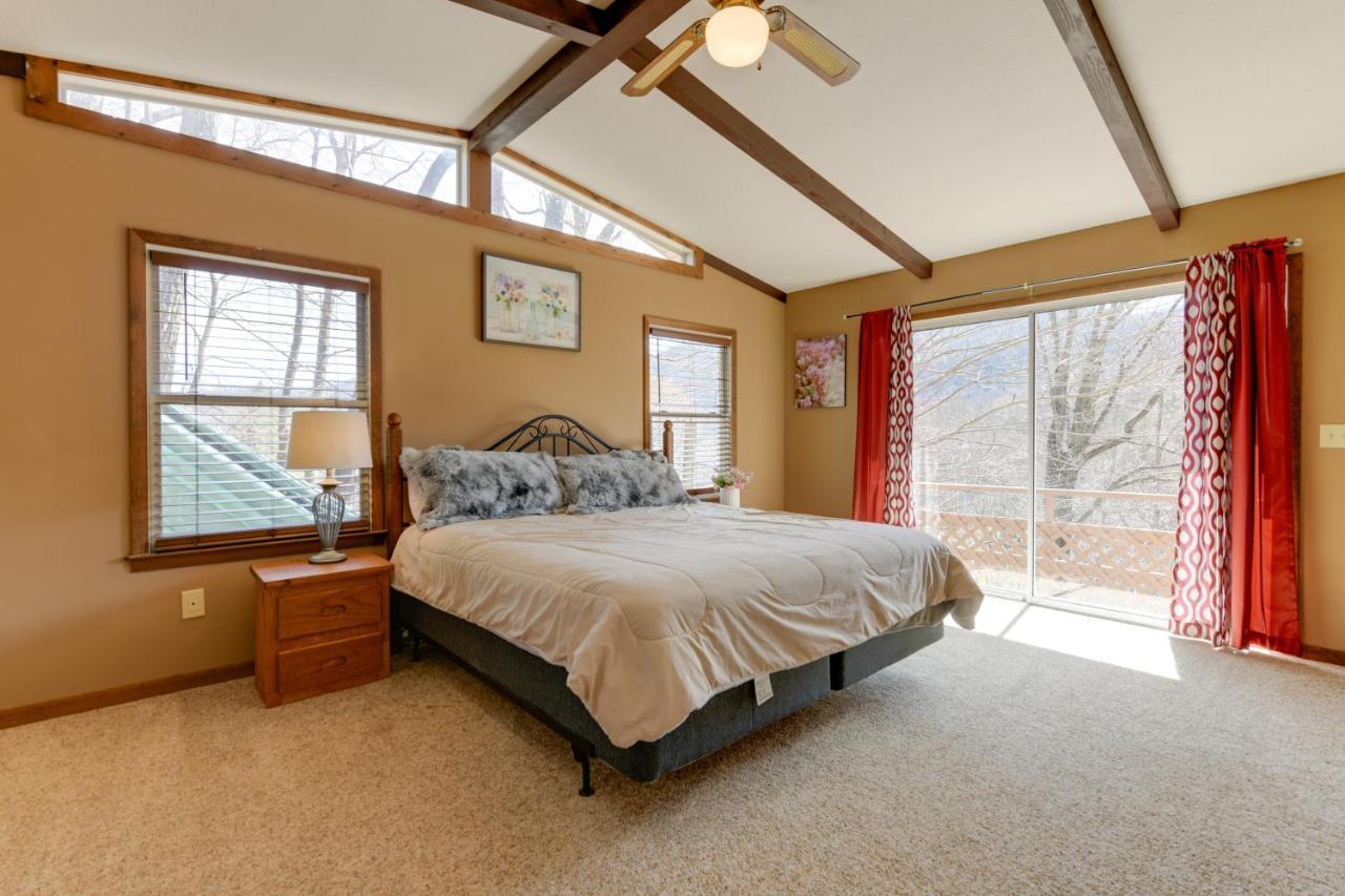 Mountain-View Maggie Valley House With Spacious Deck Екстер'єр фото